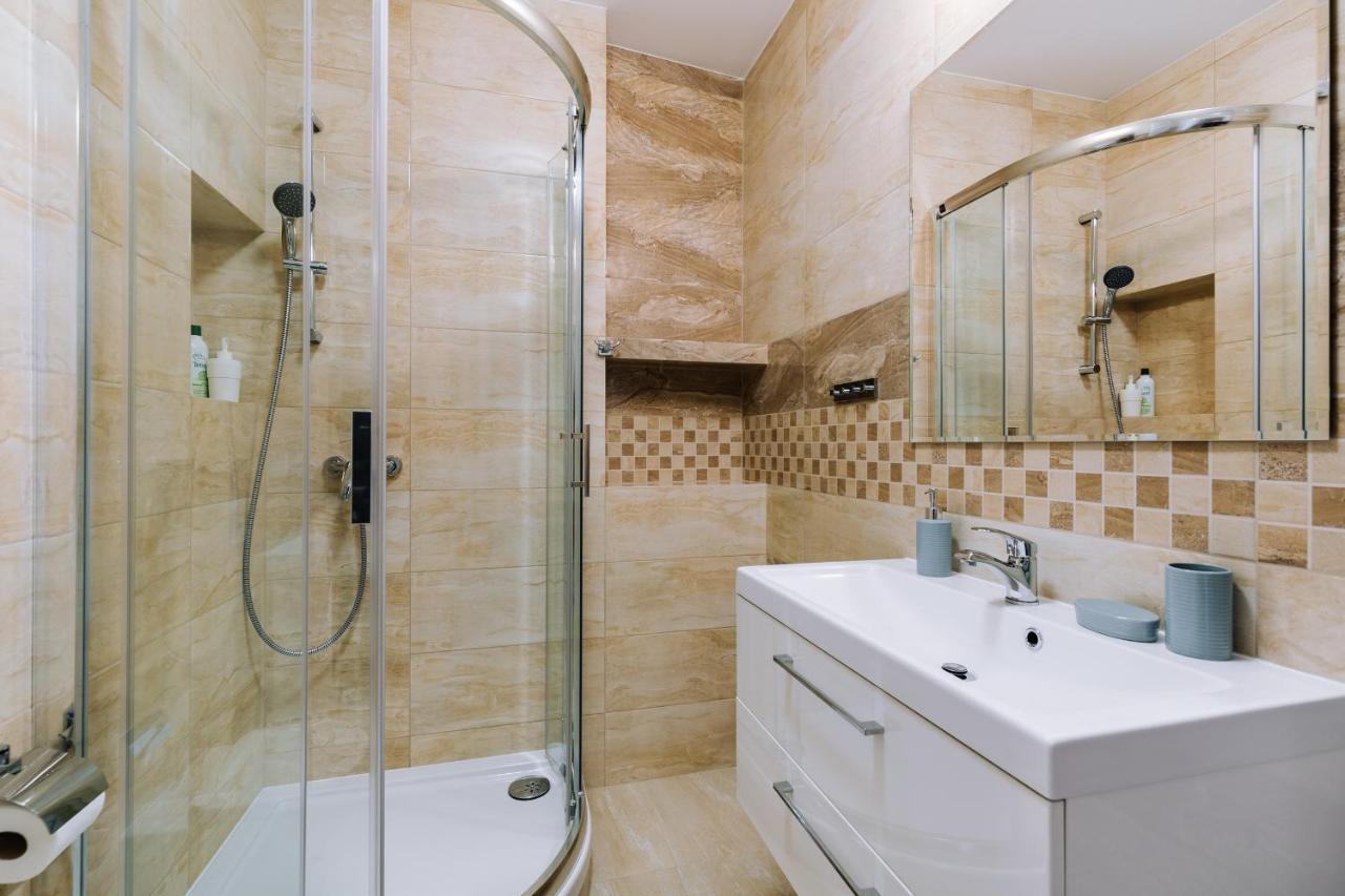 Apartmentprestige - Boulevard Краків Екстер'єр фото